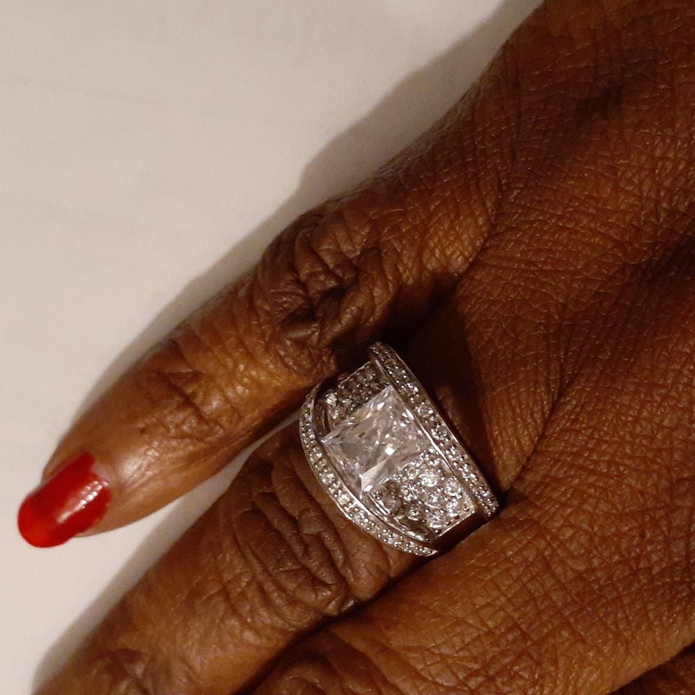 STERLING 925 CZ RING NWT BRIDGE PAVE EMERALD CUT